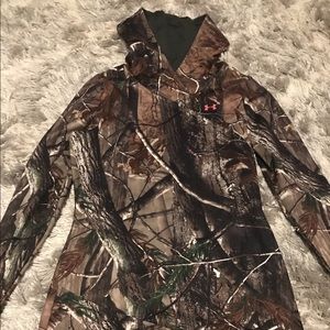 Under Armour Hooded Sweatshirt